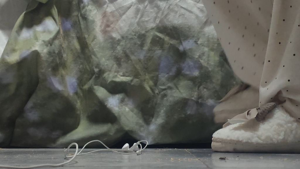 第五集：ASMR|小白拖鞋触发音