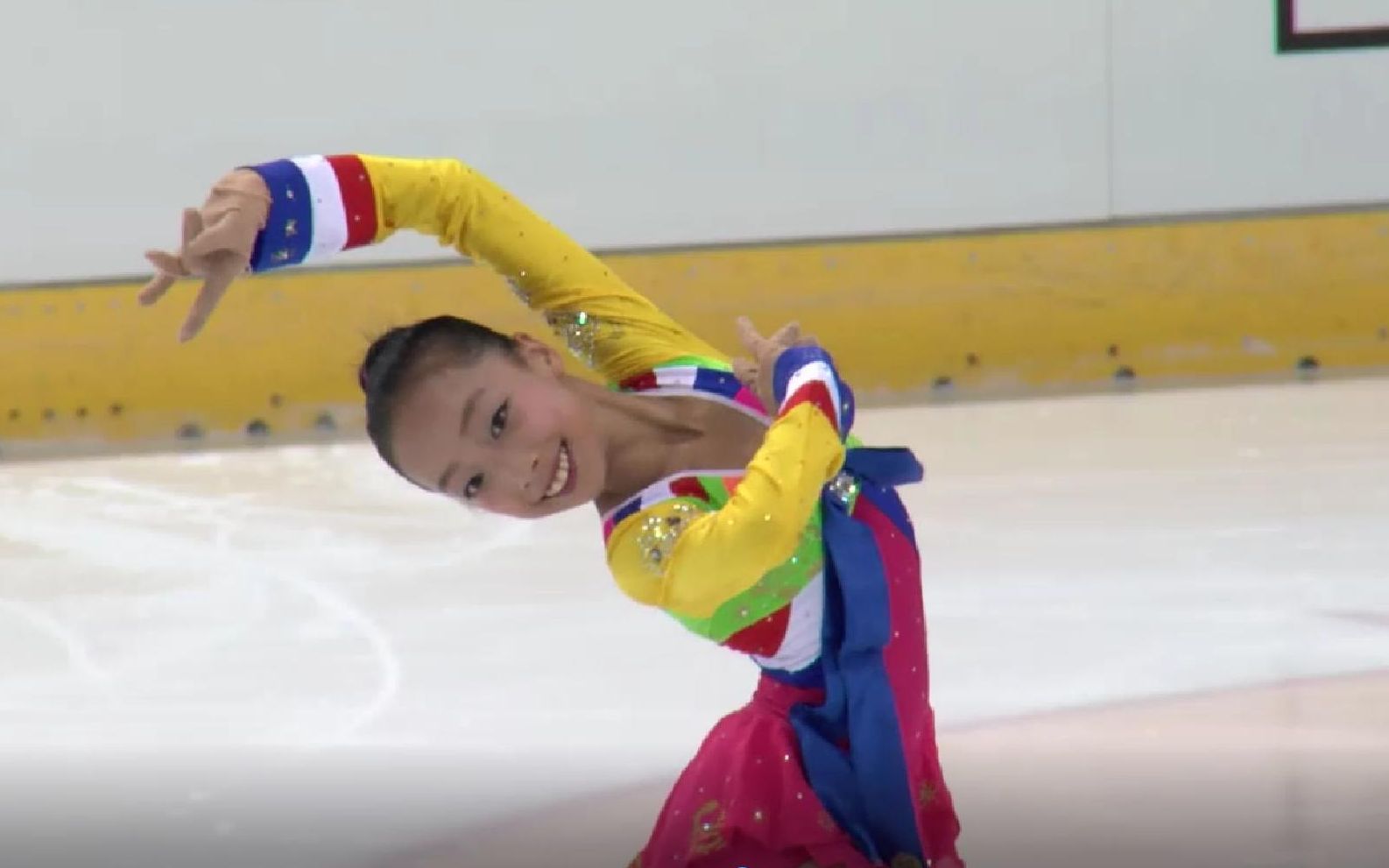 【花滑】朝鲜小女单卢香美2016青年组大奖赛德国站短节目 朝鲜民歌
