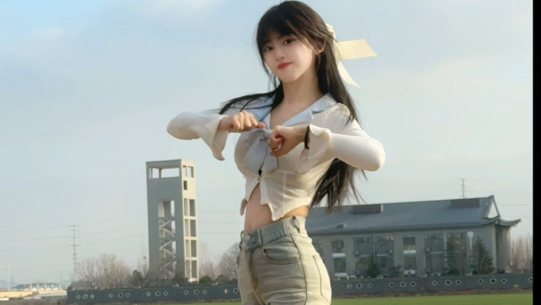 新招的大学生摄影师说这么拍会火，真的吗?