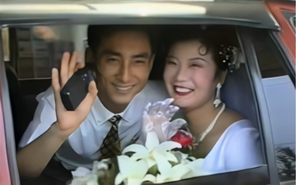 粉丝1999年的婚礼录像，执子之手与子偕老