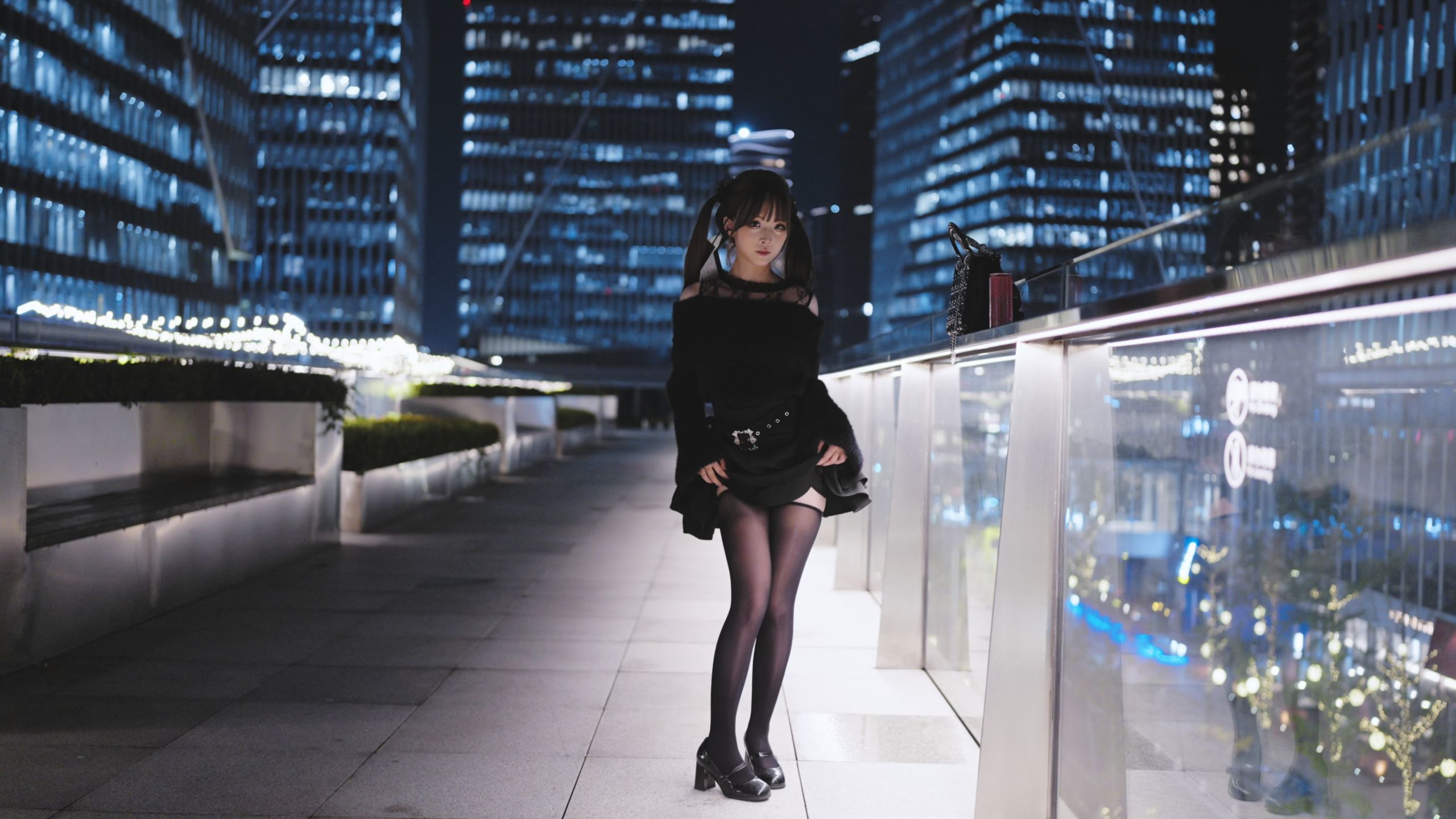 告诉我，屏幕里面的是什么？