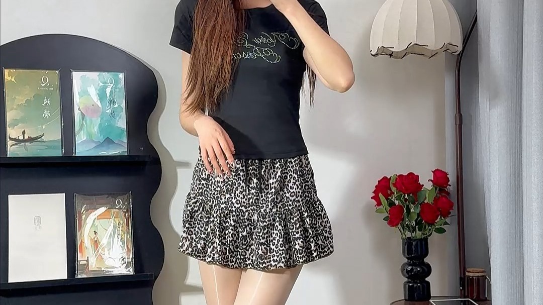 白色极光袜，真的耐看又舒服