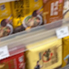 台灣高中生逛超市買方便麵