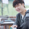 杨紫 在线澄清和张艺兴真的不熟，面都没见过几次，就被传谈恋爱；一不小心还穿上了同款睡衣