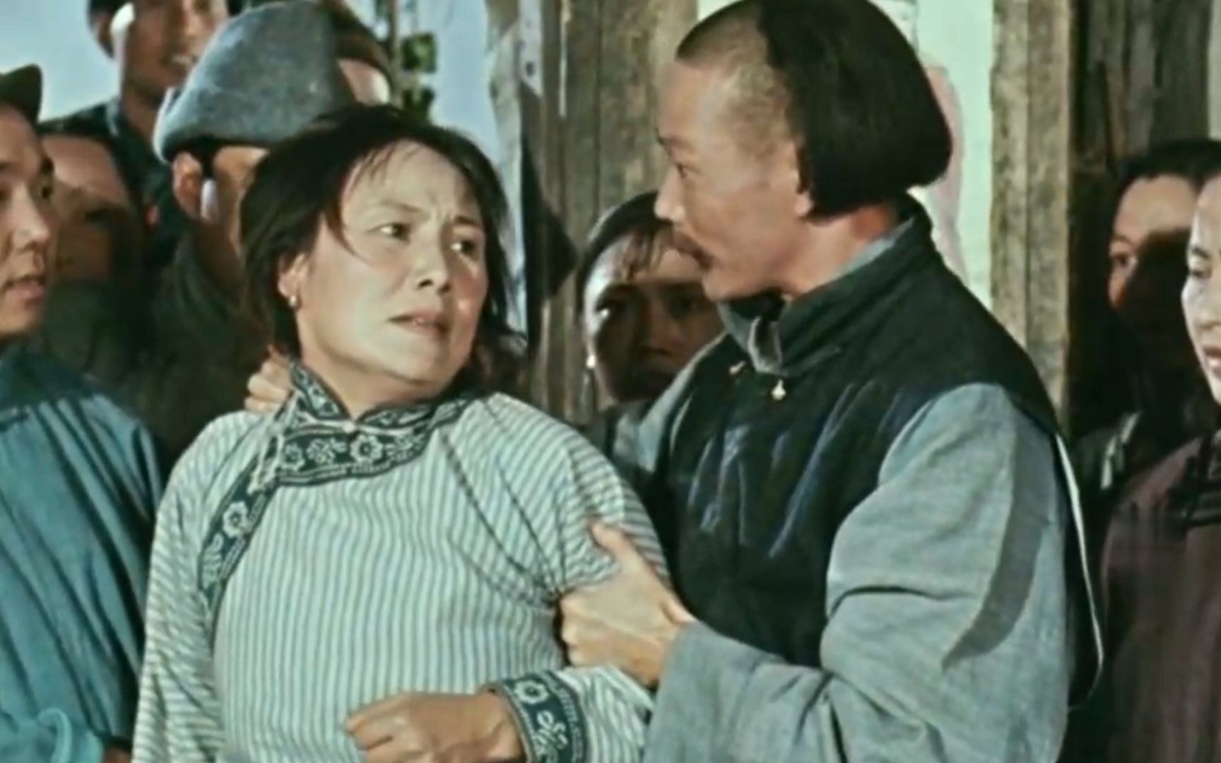 鲁迅笔下最惨的女人，揭露了封建社会吃人的本质，看的人压抑难受！《祝福》