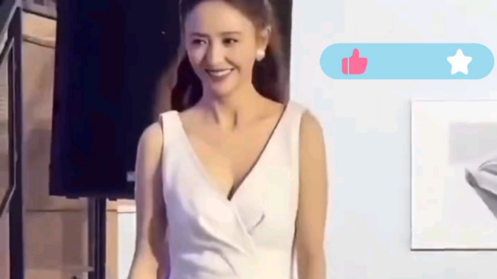 开叉裙硬控，多明星