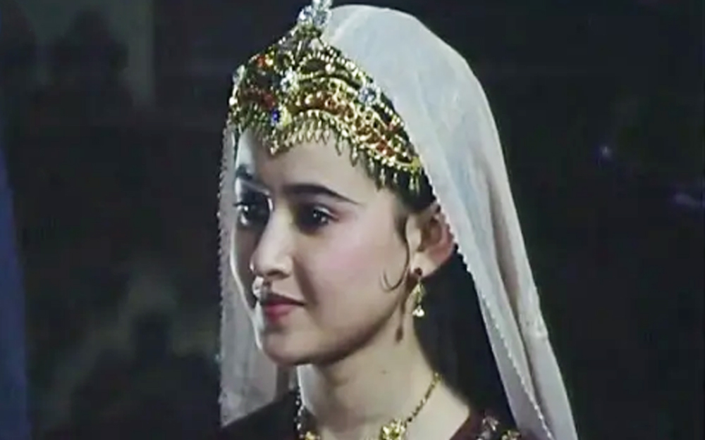 【阿曼尼萨罕】维吾尔族传奇王妃的凄惨一生
