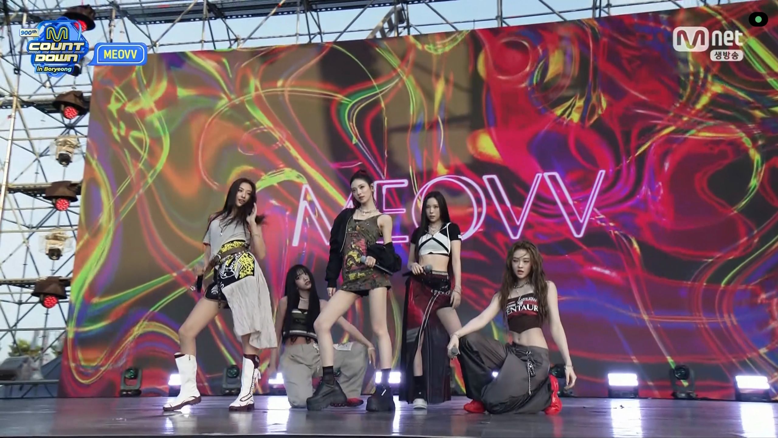 【4K舞台合集】MEOVV - HANDS UP(更新至250807)