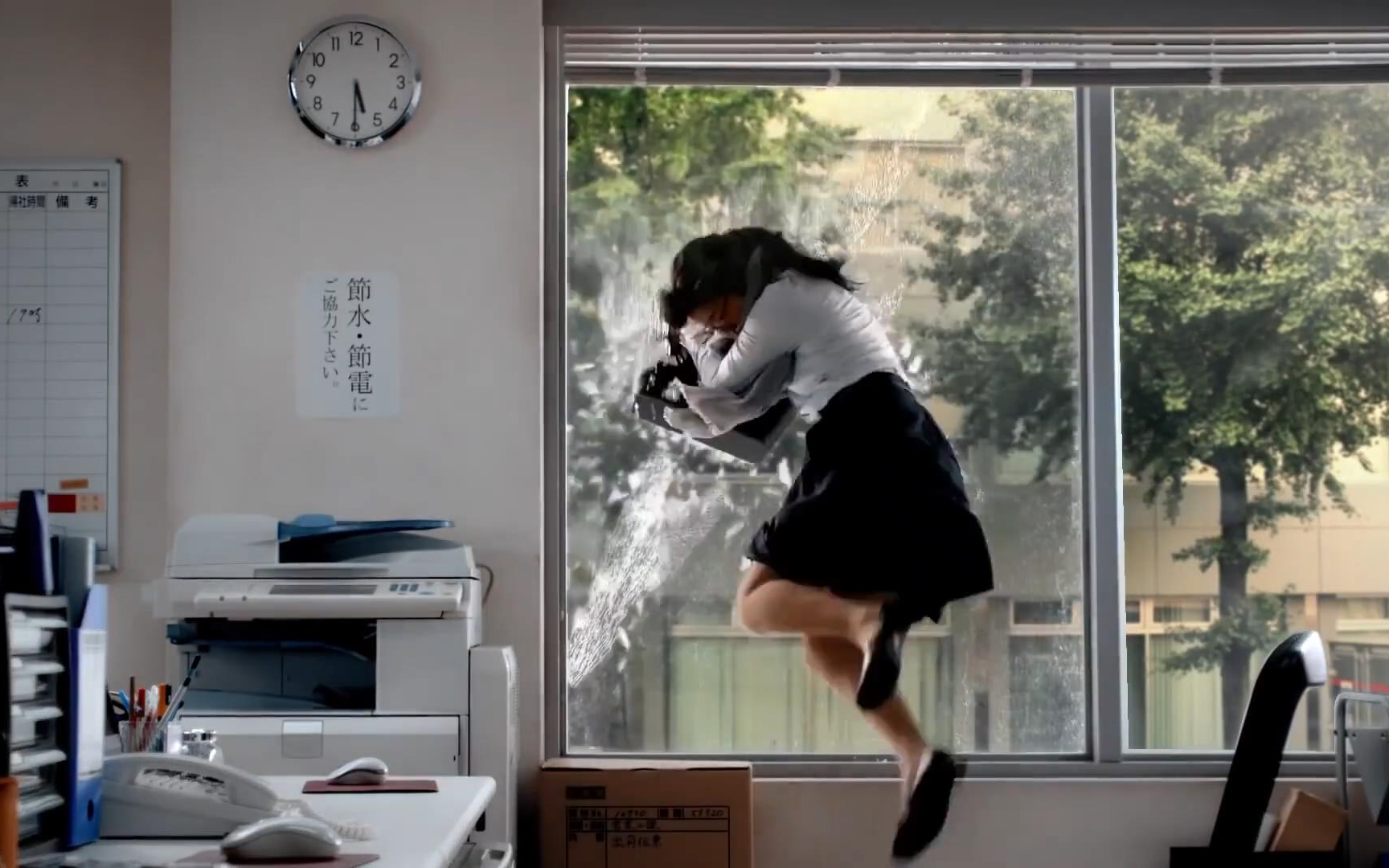 沙雕广告：全日本下班最快的人！老板看了想打人