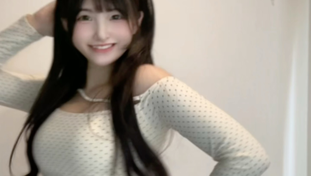 打开此视频把声音调最大