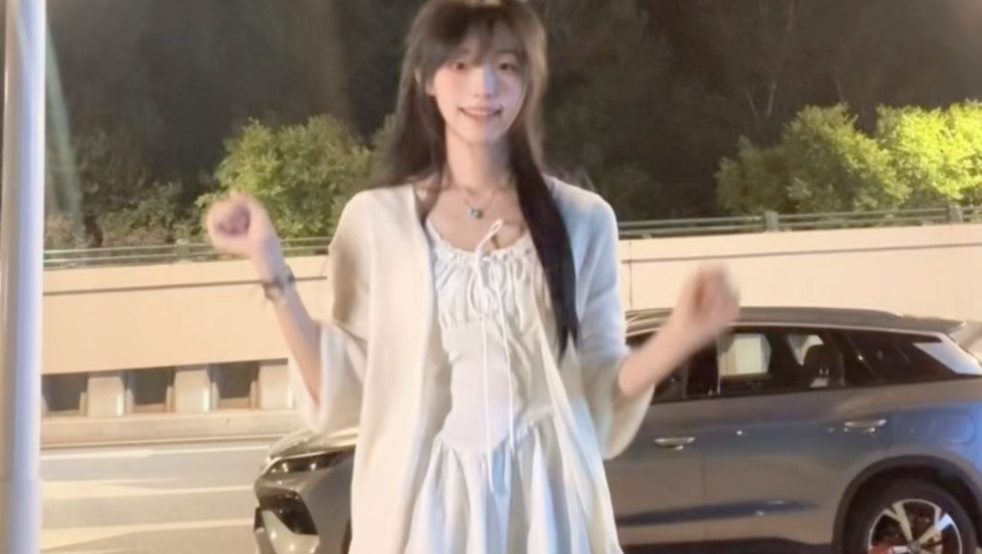 夏日晚风好舒服呀(｡-_-｡)