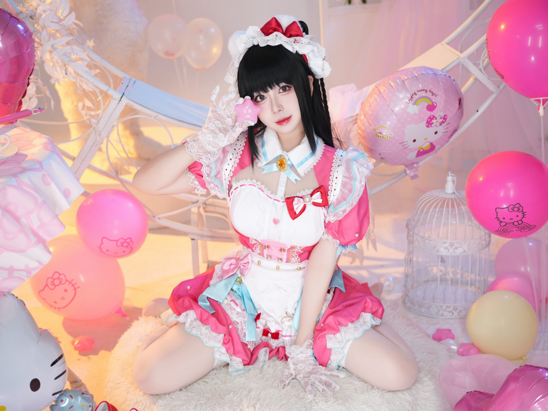 Serine / Just gazing at you with such cuteness