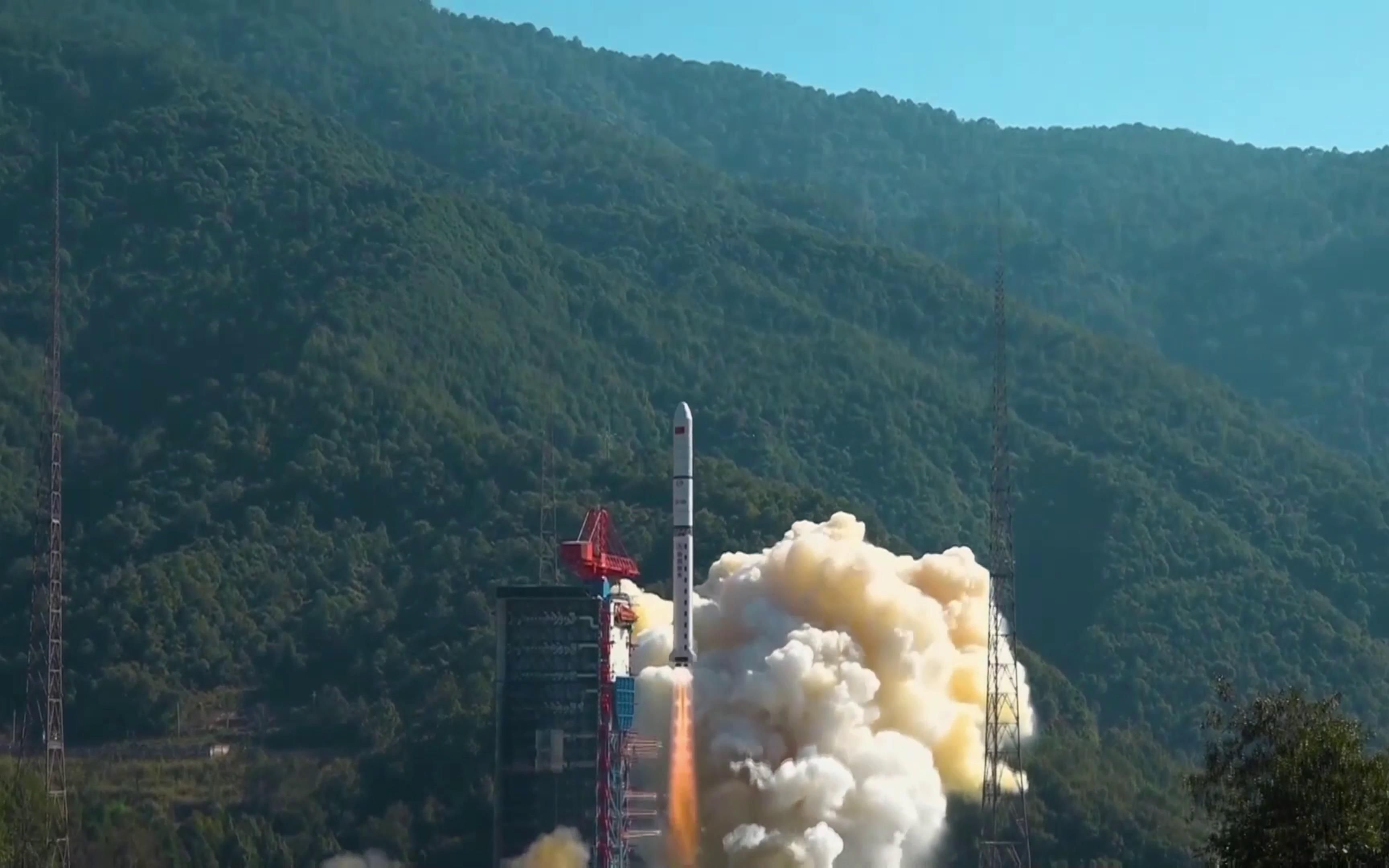 【高清 无水印】20211129卫星发射