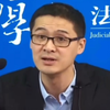 与未满14岁的幼女发生性关系，无论幼女是否同意，都构成强奸罪。那13岁的女孩和15岁的男孩谈恋爱发生性关系，这构成强奸罪吗