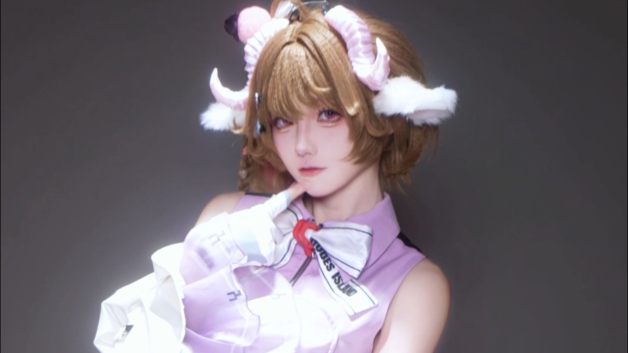 是谁要看小羊撒娇的！