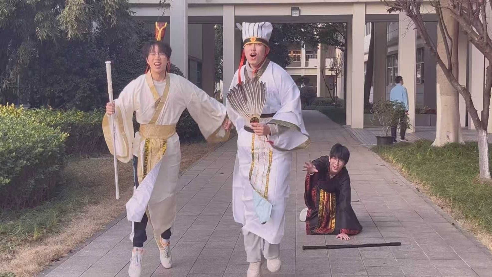 当我们在文化节上演galgame剧情…