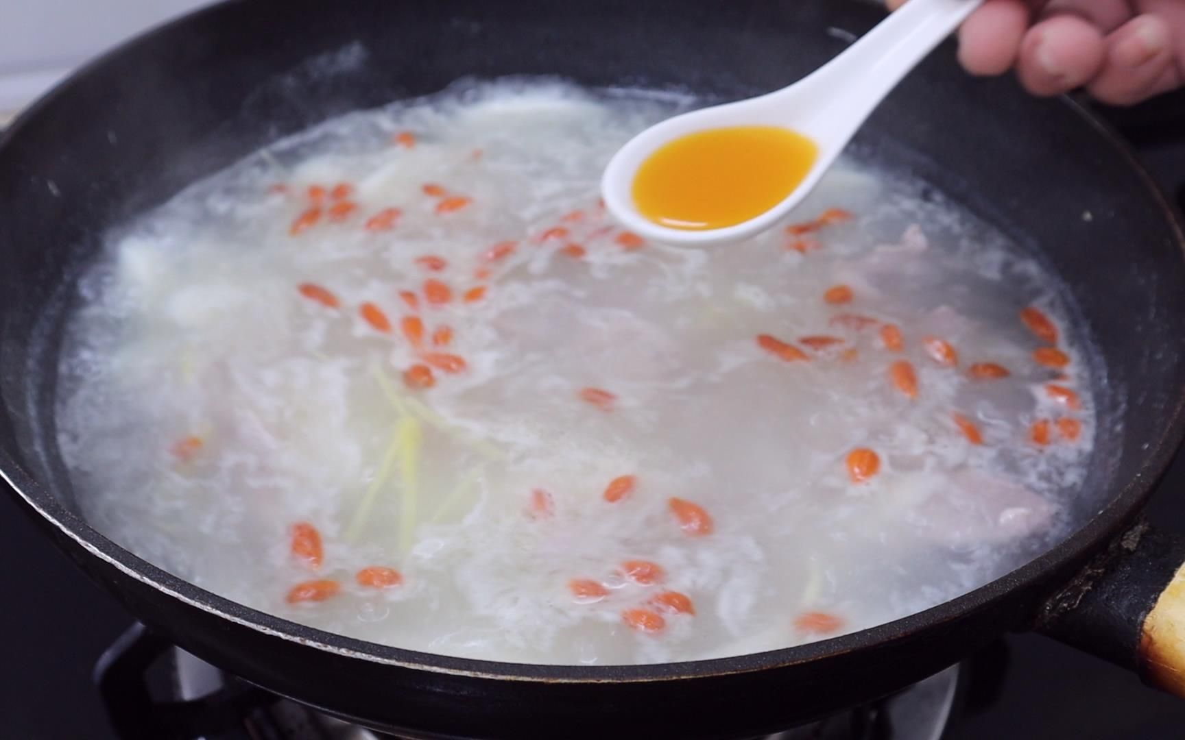 广东人做生滚汤为什么那么好喝？原来步骤很简单，十几分钟做一锅_牛展