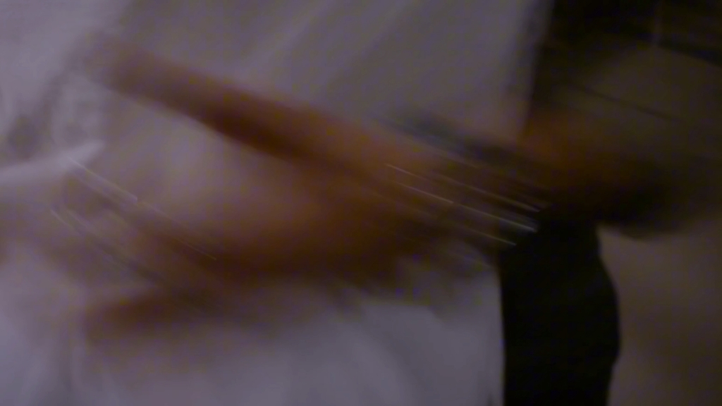 【现代空镜】背着走路/一起看星星/手机通话/跌入怀里/帮忙捡东西/扑到怀里/帐篷身影