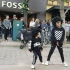 两 个 小 孩 上 街 跳 街 舞