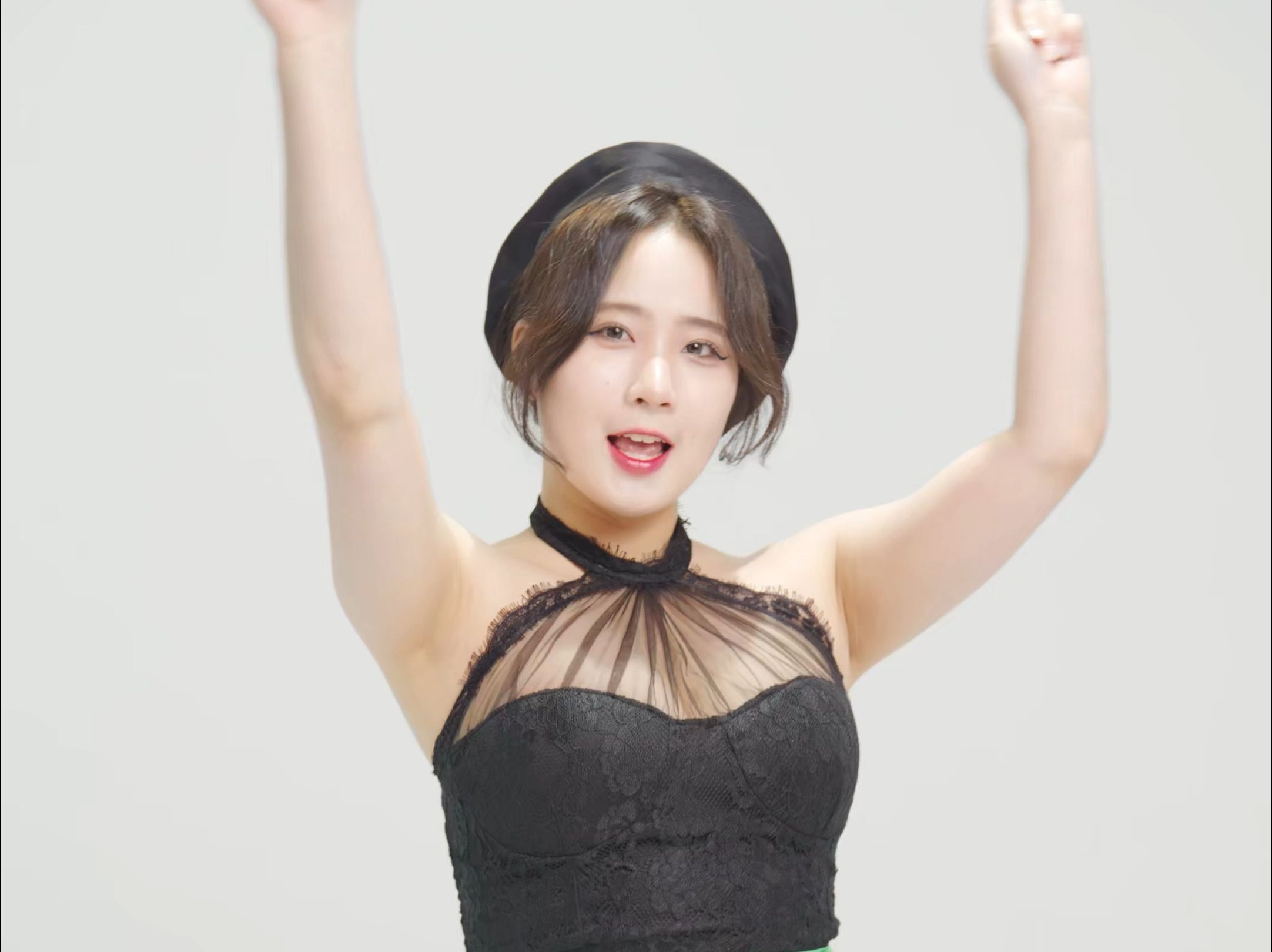 Jung In, Blue Flame, Green and Black