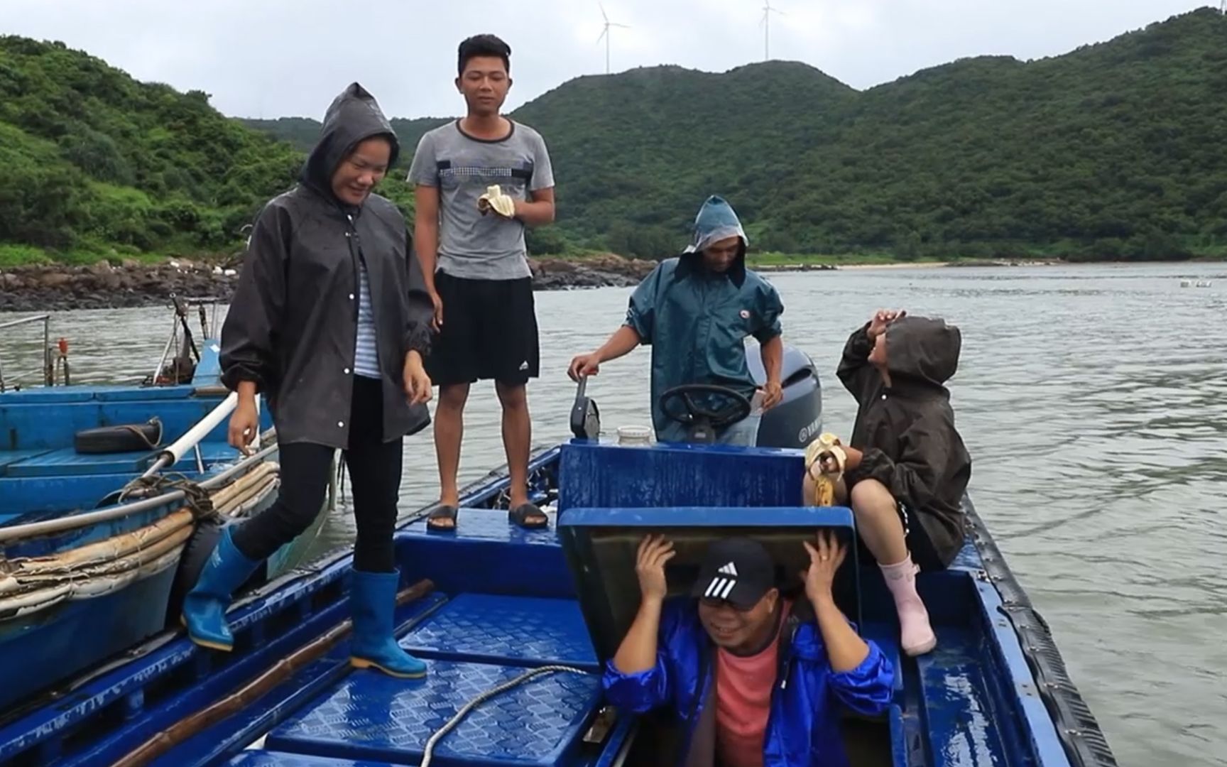 无人岛赶海整装待发,小渔,四哥,阿平,海珠四人准备前往新岛屿