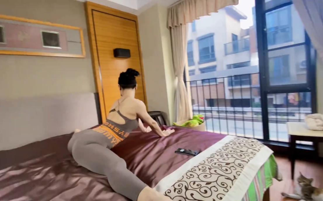 No one's home. Simple stretching.