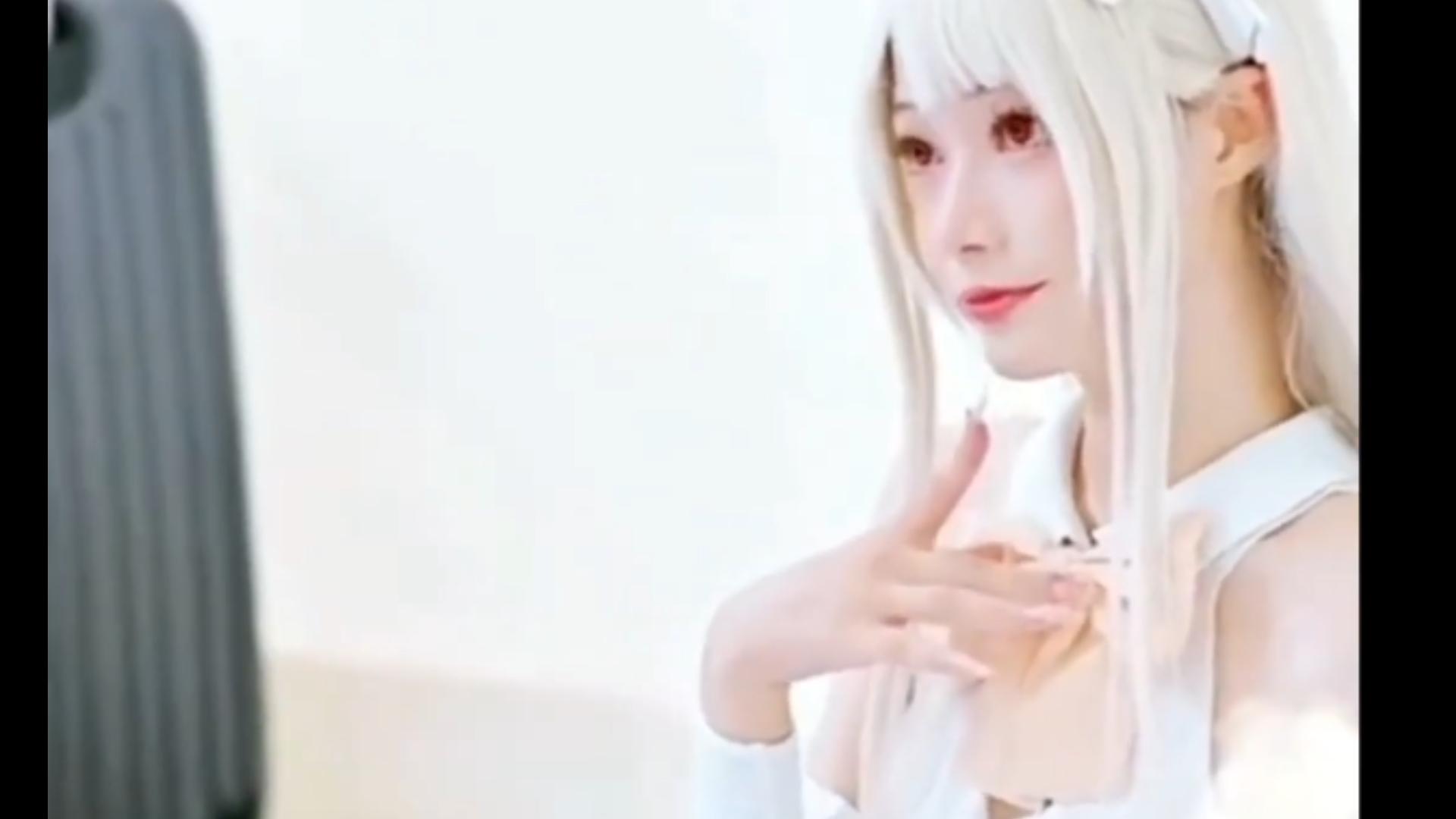 [QCos]Fate Stay Night Illyasviel Cosplay