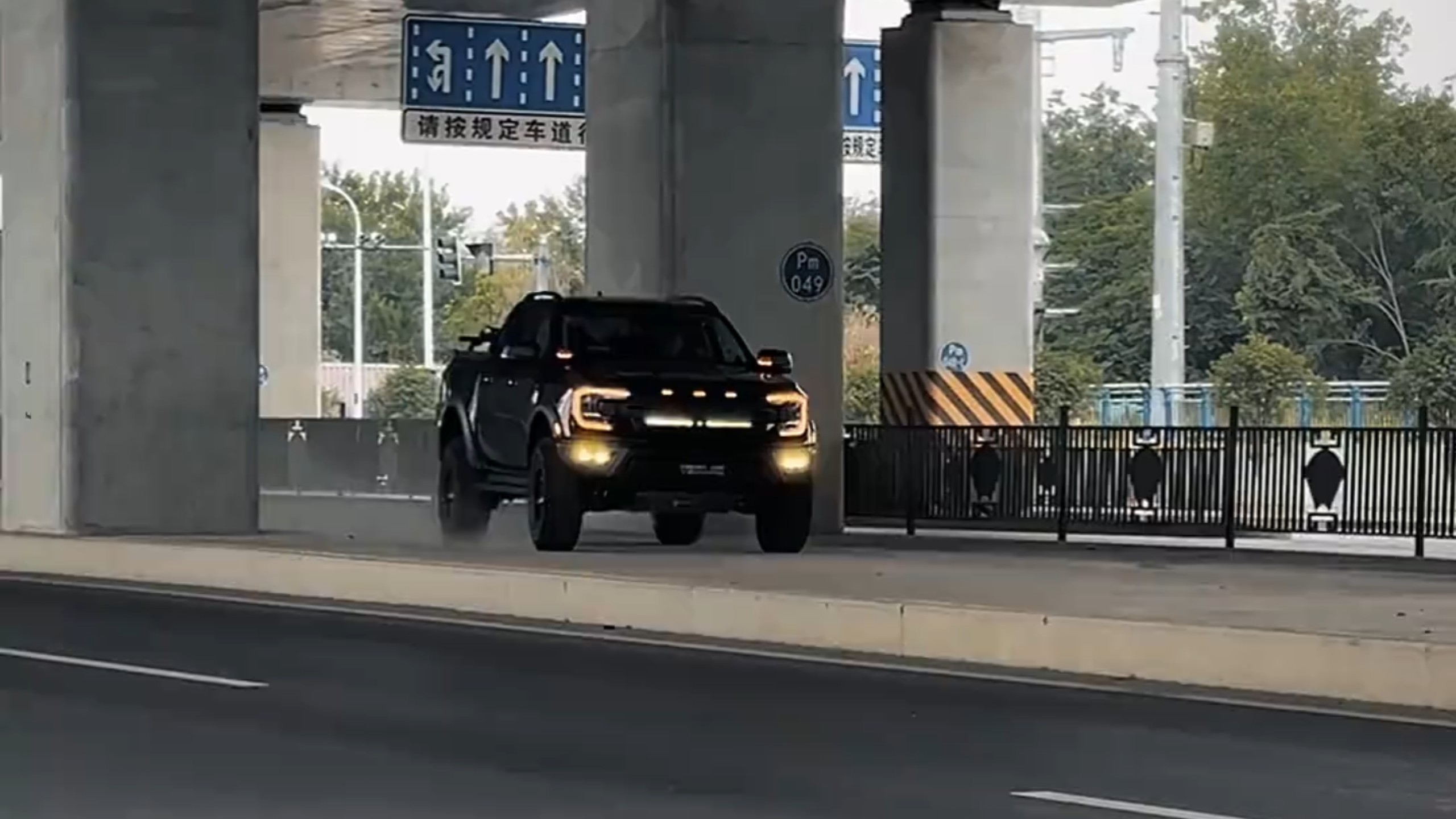 大哥看完世界杯买了个车，到底是啥车魅力这么大
