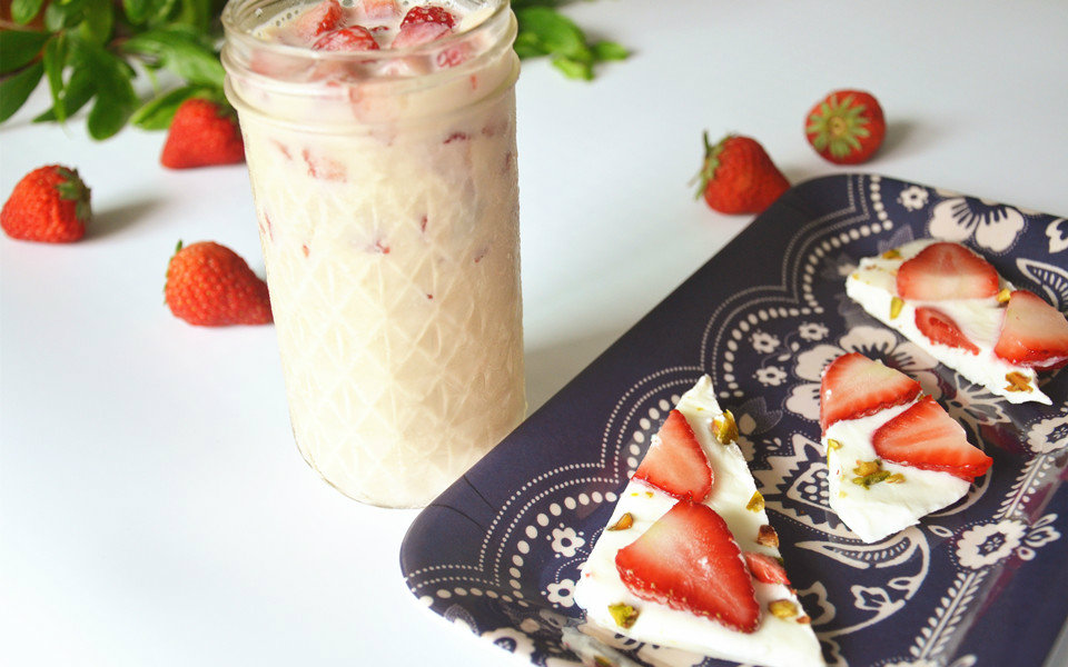 杨九九美食日记041 草莓酸奶冻和草莓奶冻视频