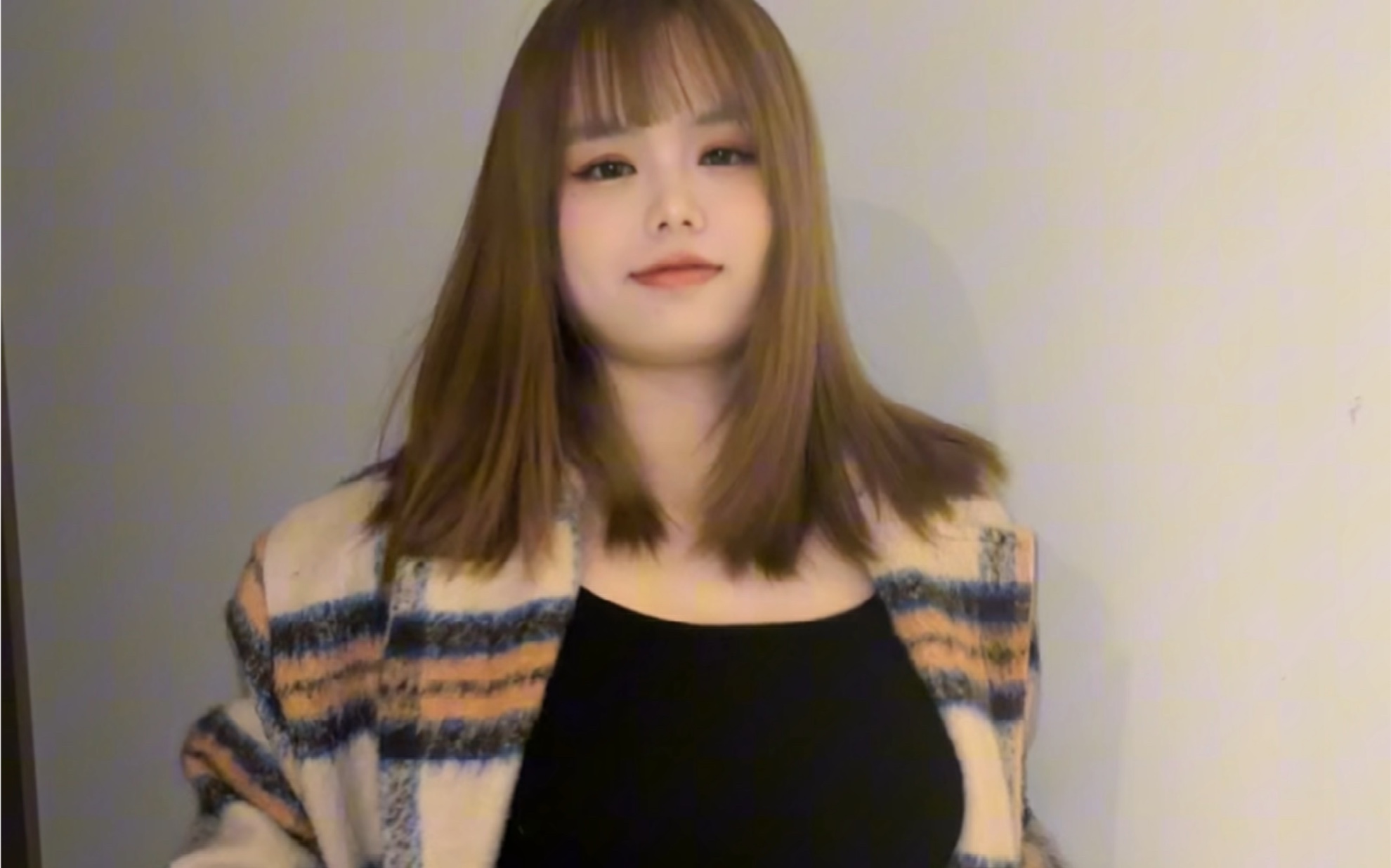 【-Small Jane】The latest video is online, asking for attention!