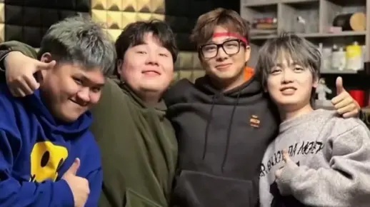 小潮tEam “小潮院长 高斯 杜海皇 小傲 羊头人 缺一不可”