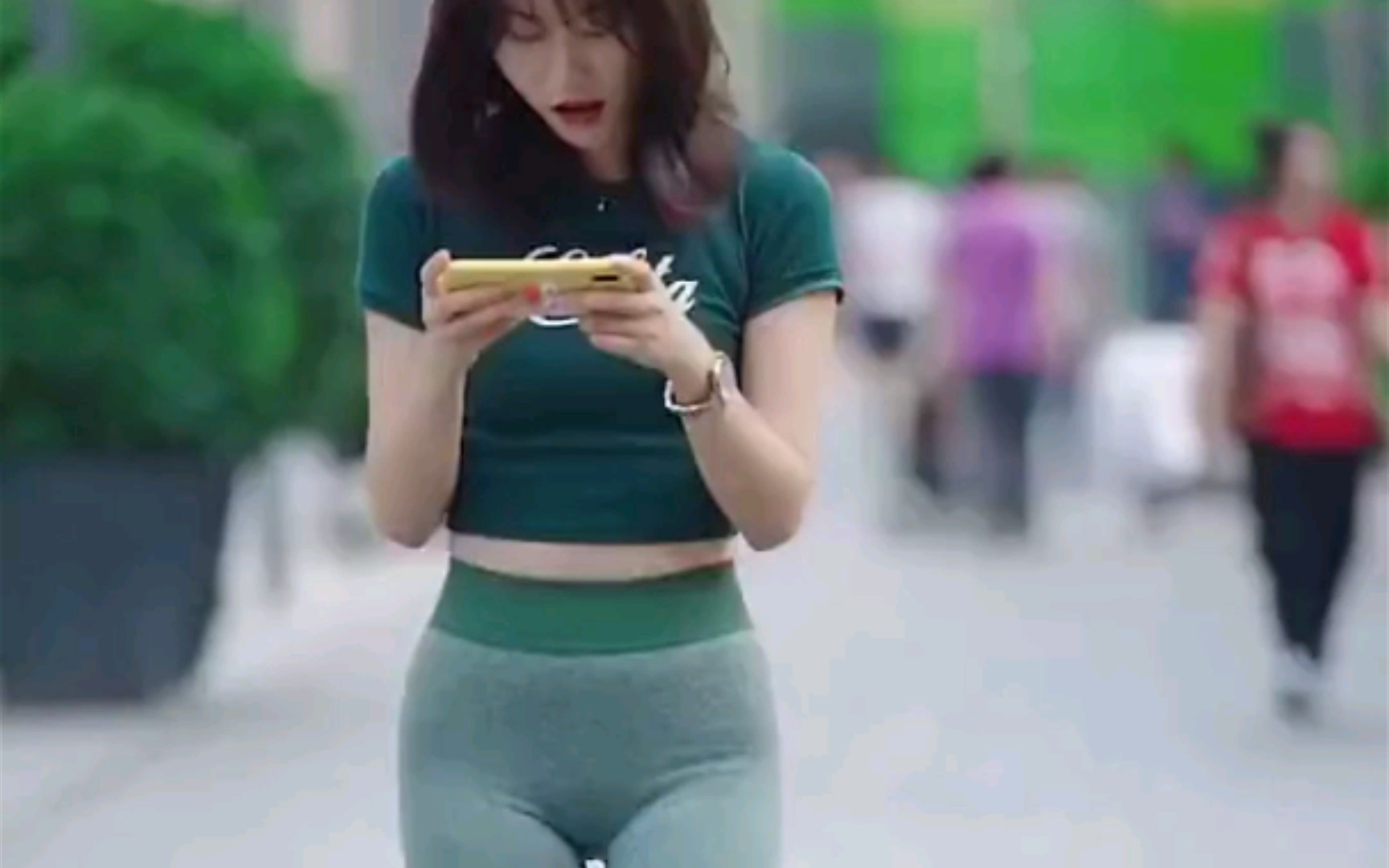 Miss Tight Pants