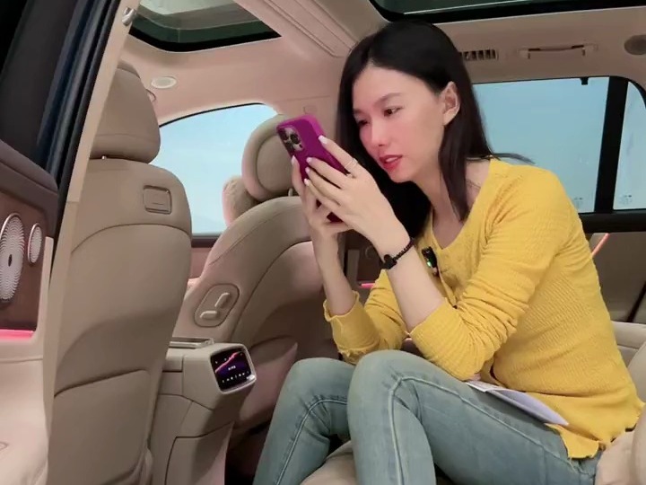 [直播].[蓝光].[广西问界—蒋蒋].[284789798971].[直降6_W送充电桩].[20241104212948]