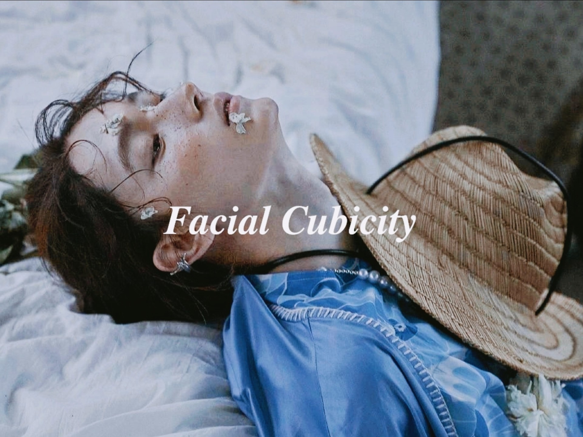 『面部挤压|折叠』white noise.ver.