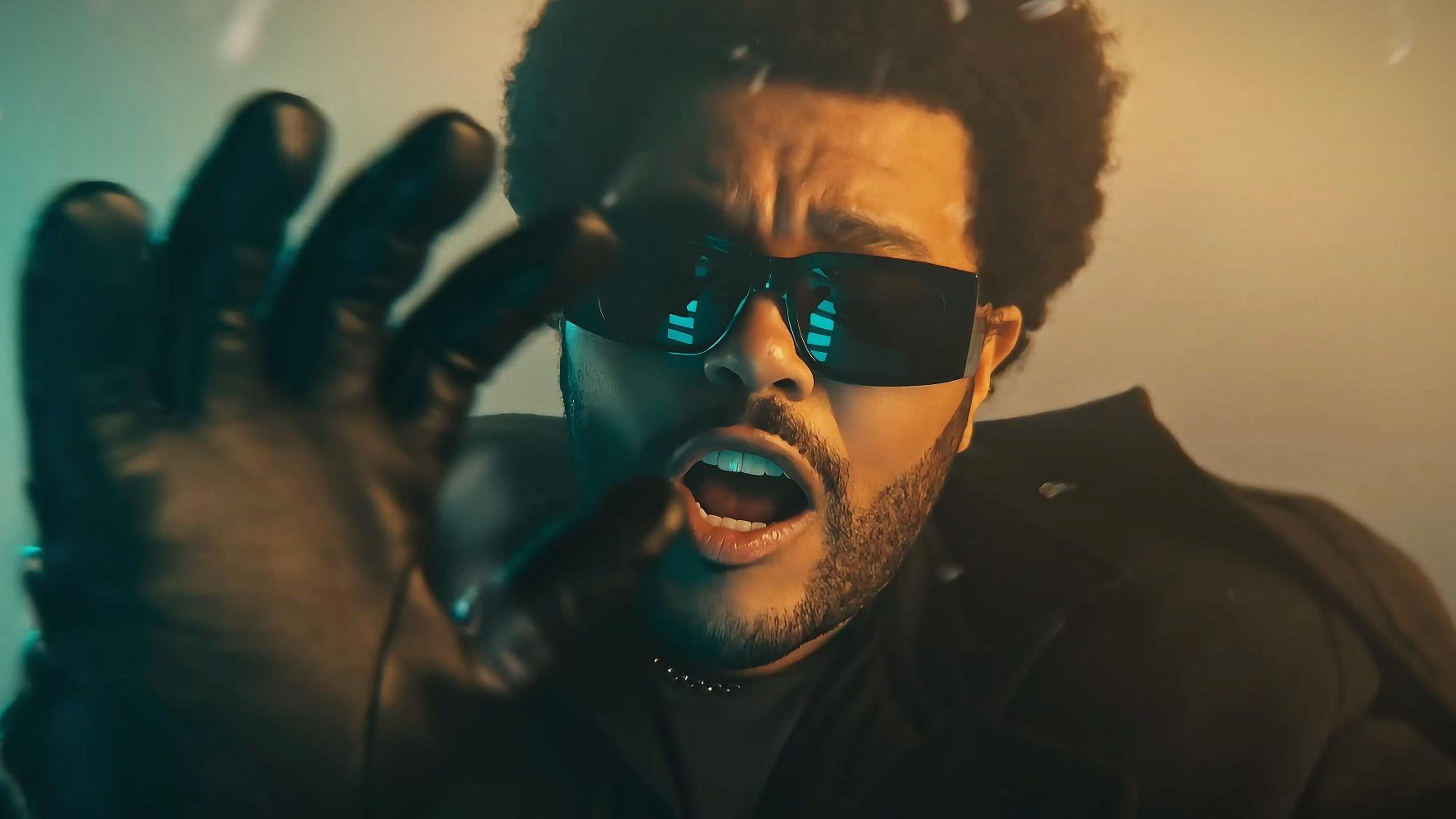 「盆栽 新专首支先行曲｜官方MV」The Weeknd - Dancing In The Flames (Official Music Video)