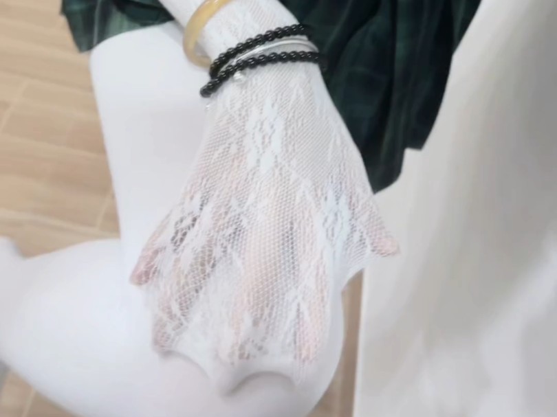 You can always trust the jk white socks.