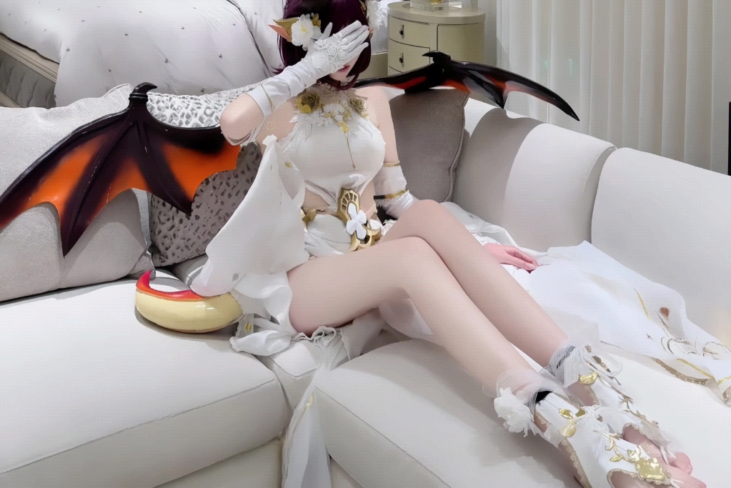 Of course Ryuji has a tail. Do you want to touch it?