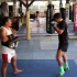 【泰拳】训练师Gae带苏波邦打靶磨技术 Techniques Muay Thai from Superbon and T