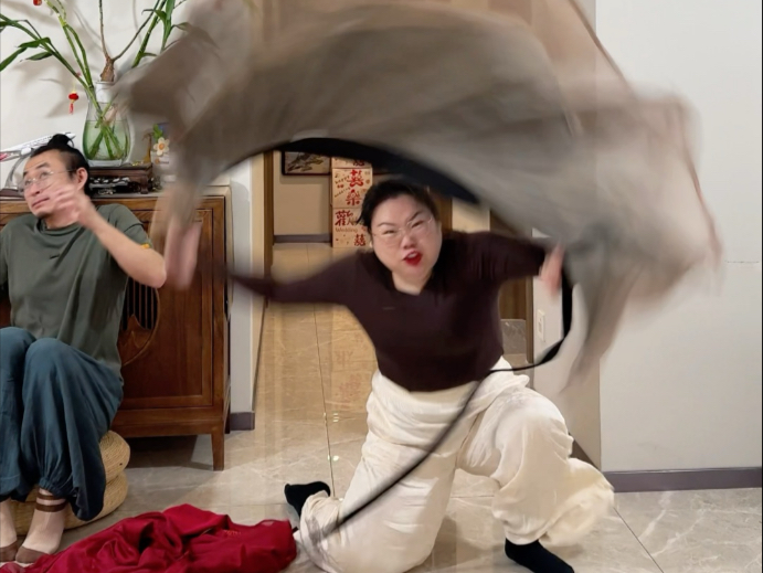 听闻大家爱看这个！叹春风！她又来啦！这个小哥哥也好帅呀，又给我演爽了！#跳舞#叹春风#李雨牧#夫妻相处之道#抽象