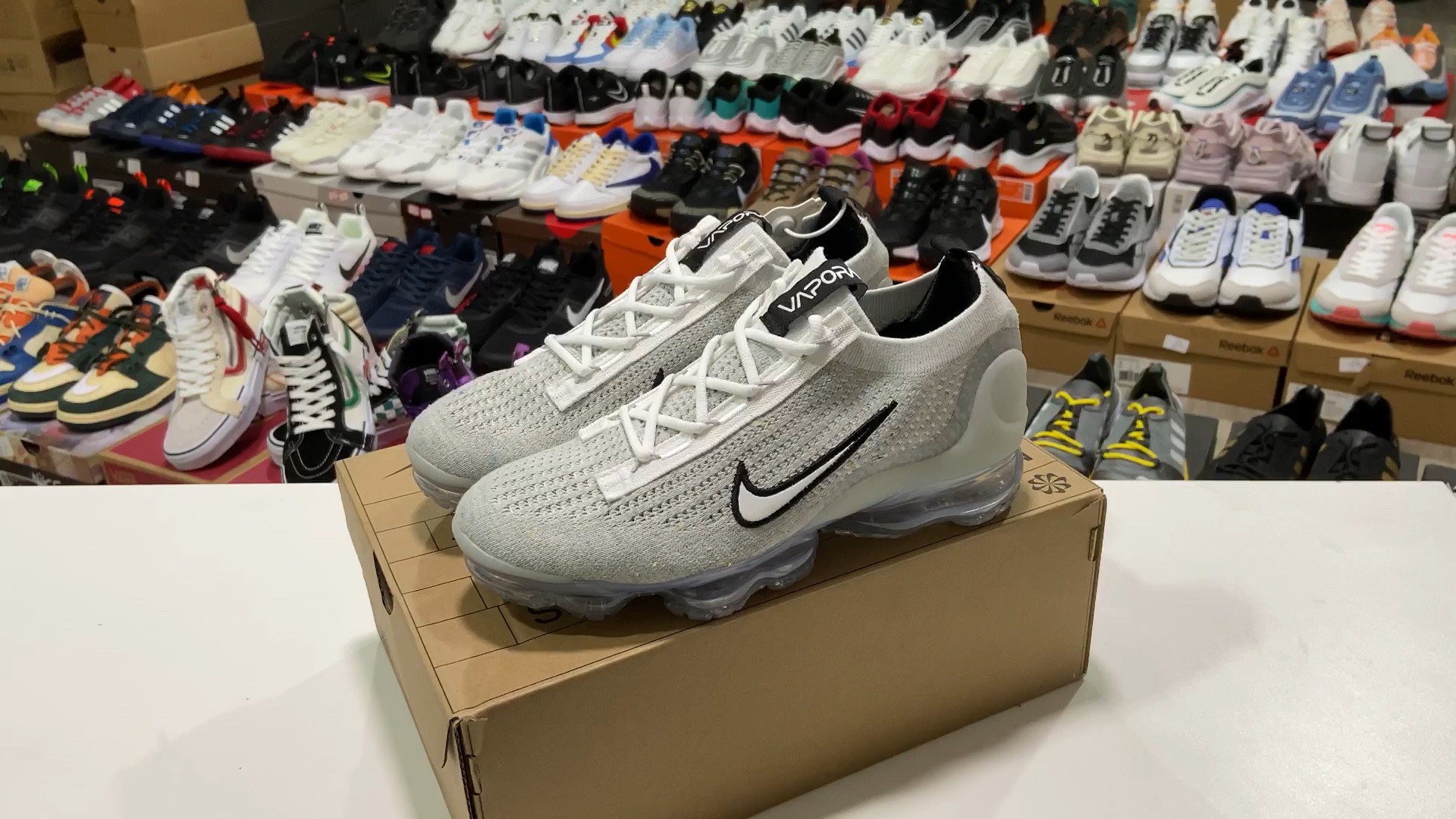 耐克Nike Air Vapormax 2021 Flyknit FK 2021飞织全掌大气垫百搭休闲运动慢跑鞋_哔哩哔哩_bilibili