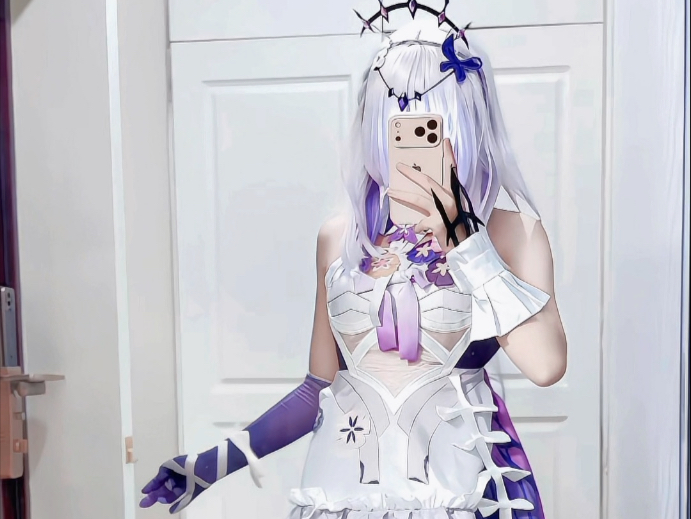 I like Miss Butterfly's butterflies.