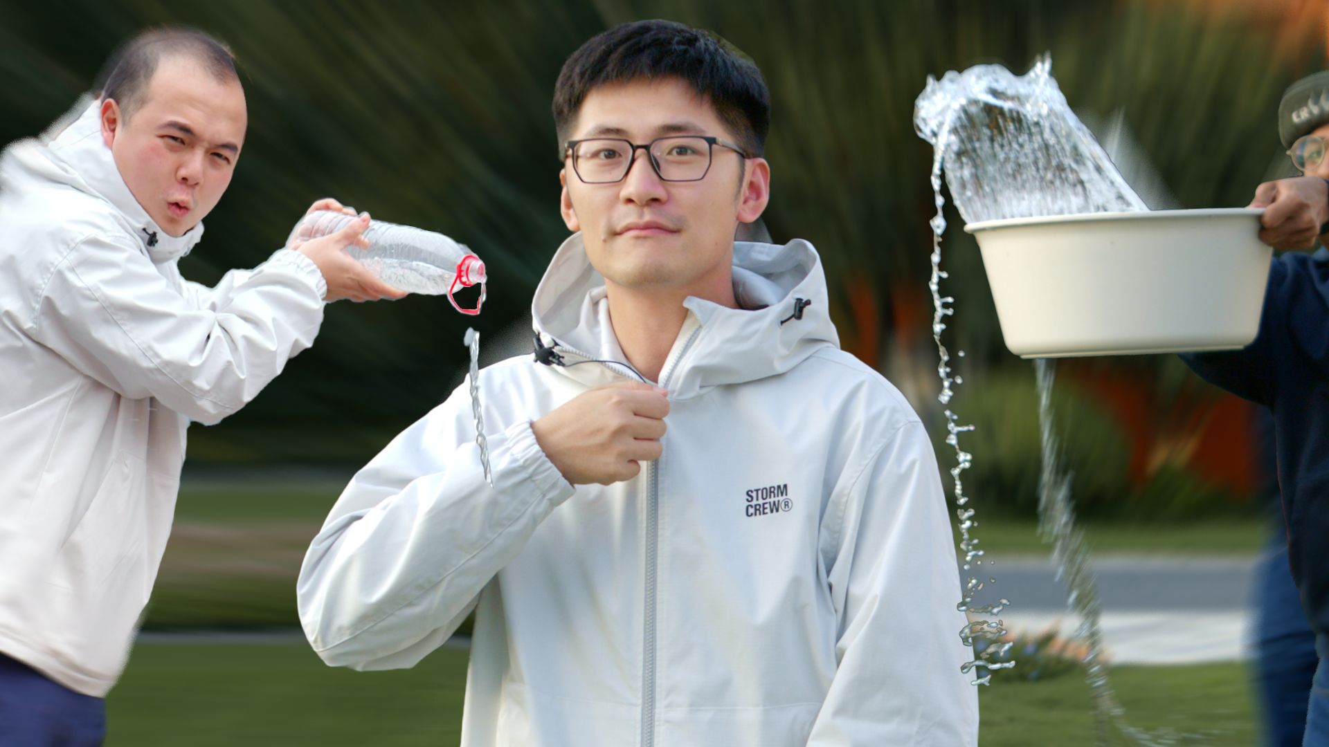 动态视频｜天气干燥，给Tim补补水……