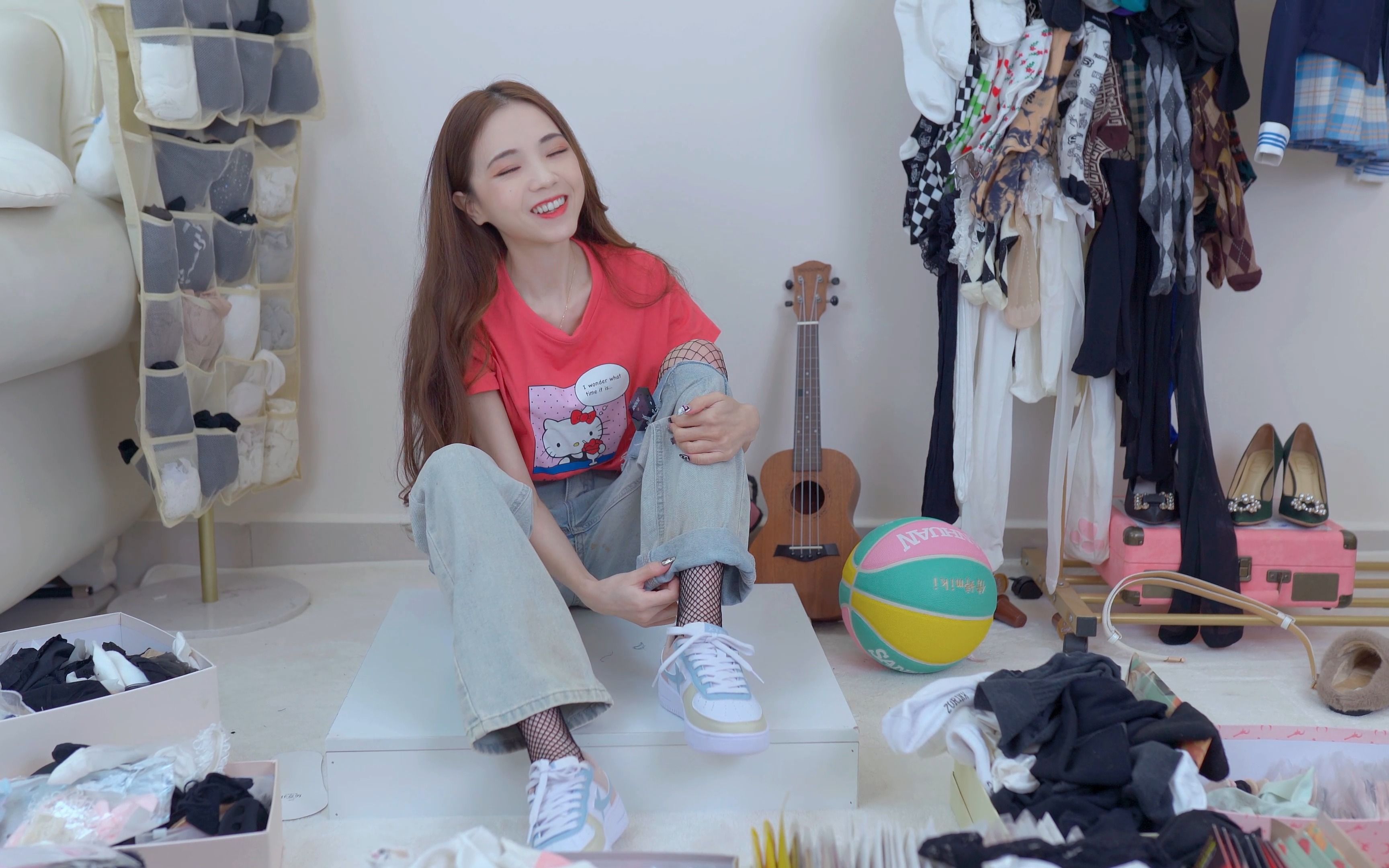 随机穿搭 网袜+牛仔裤+休闲鞋=见男友的小tips ❓ 这是为什么呢❓