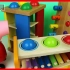小猪佩奇玩敲击玩具的亲子游戏 学习英语认识颜色