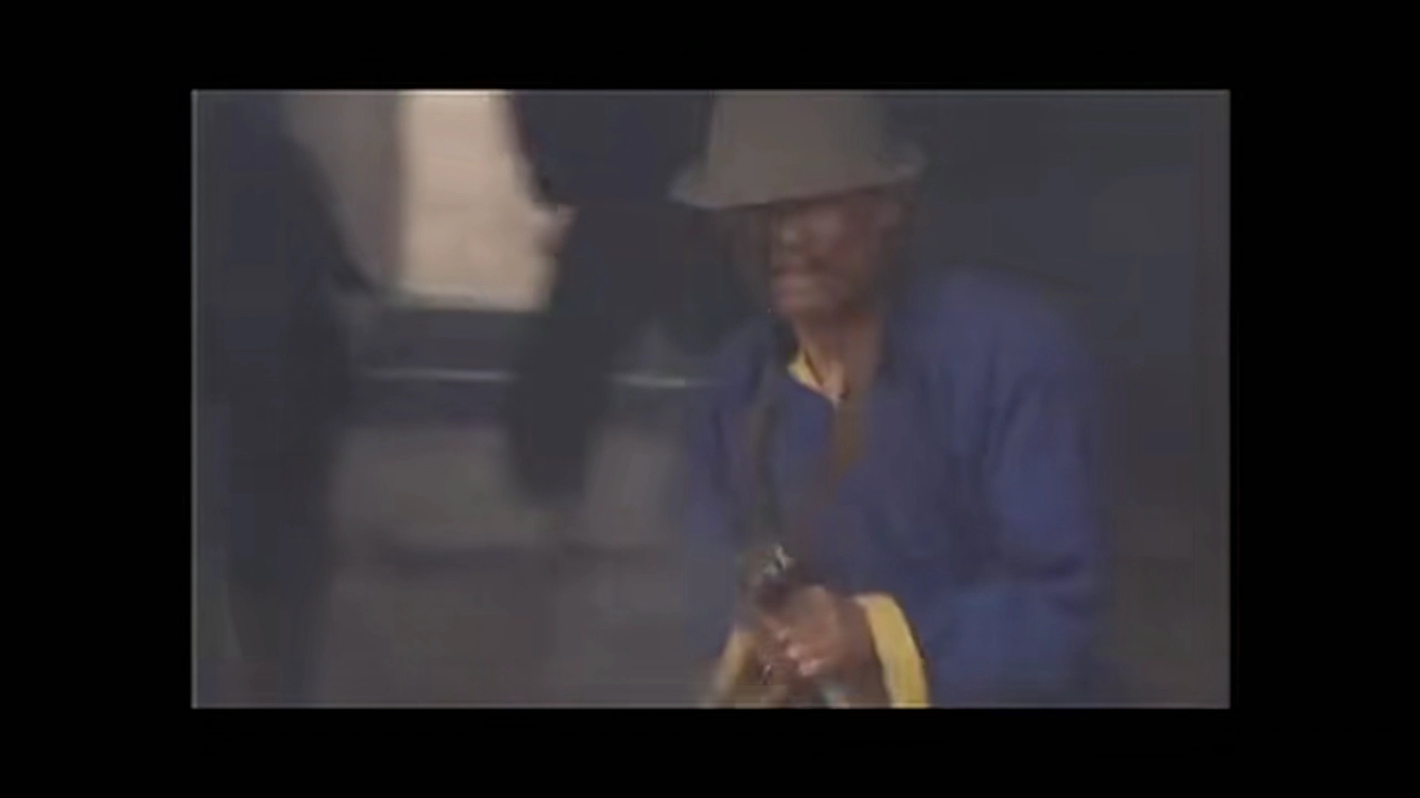 容量有限，发过的网盘链接随时都有可能删除，赶紧保存