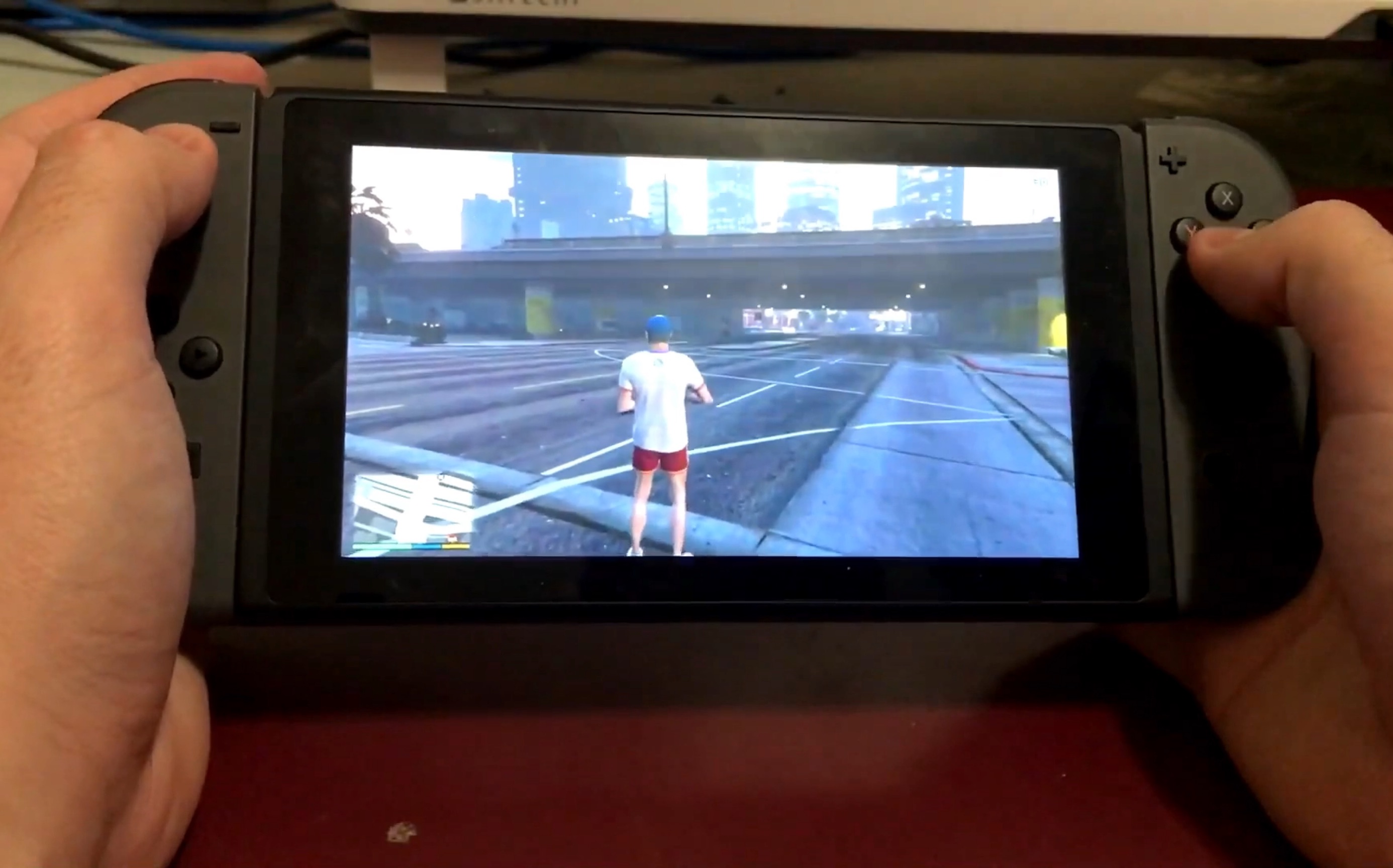 搬运 在switch上玩gta5 Play Gta5 On Nintendo Switch 哔哩哔哩 つロ干杯 Bilibili