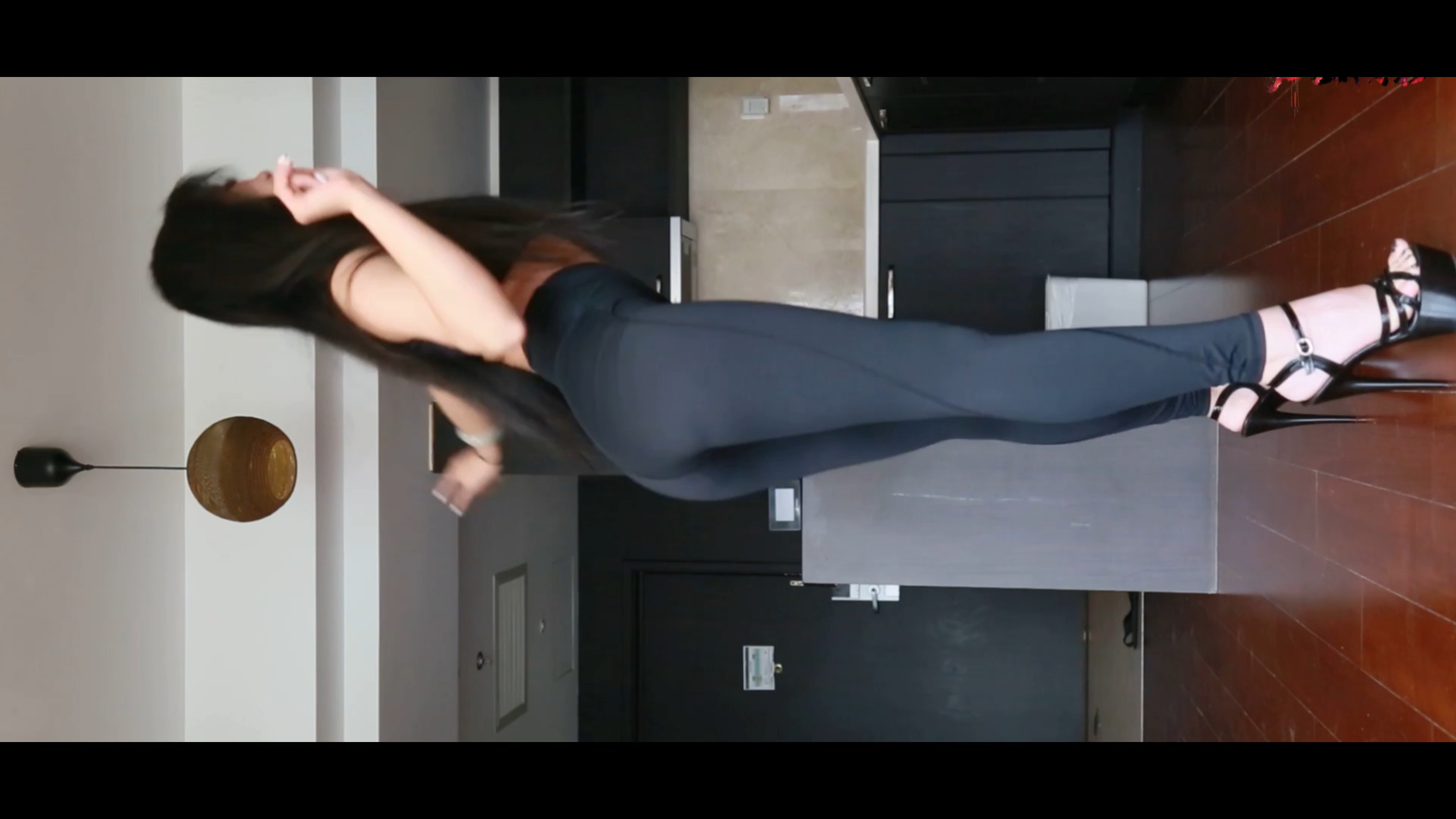 【广场舞舞王王王】视频加载中，速速查收惊喜！