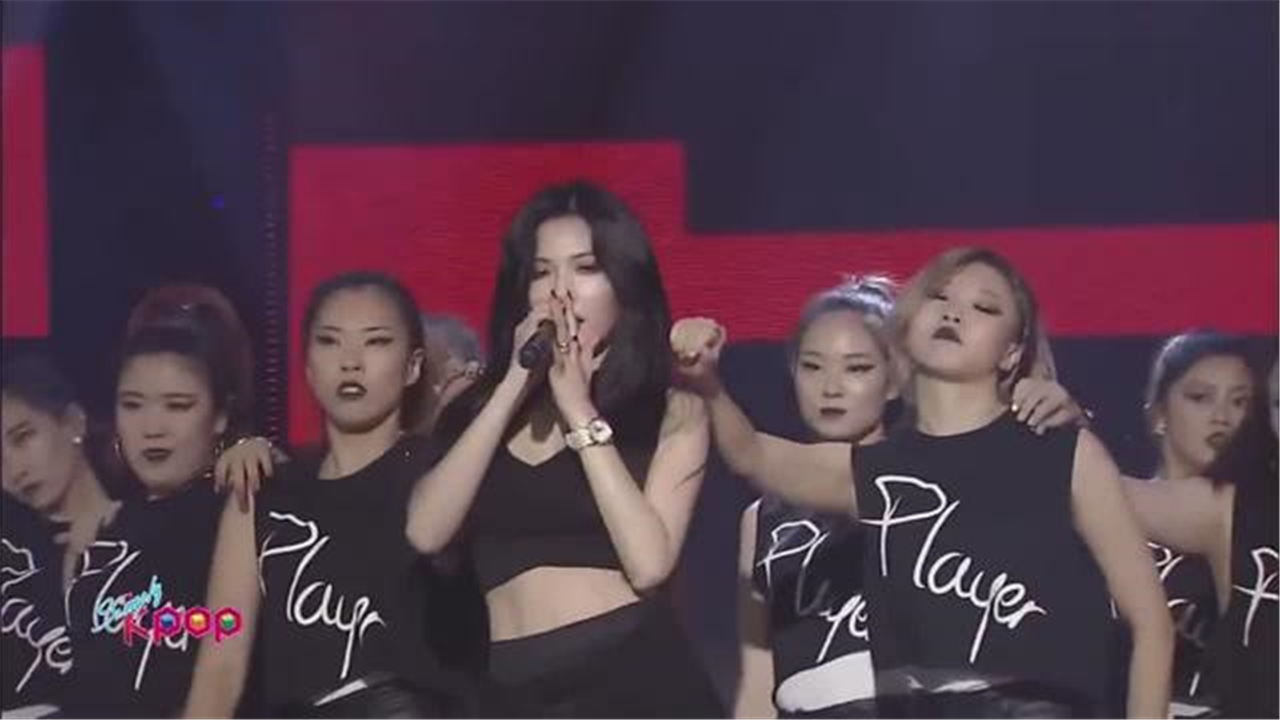 金泫雅hyunafeat安孝珍blacklistred现场版