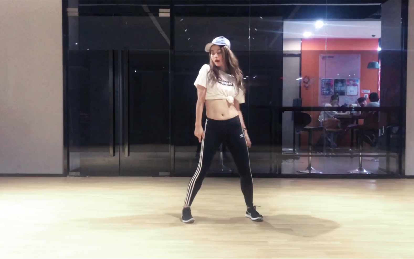 black pink-lisa 舞蹈《i like i t》viki即视版_哔哩哔哩)
