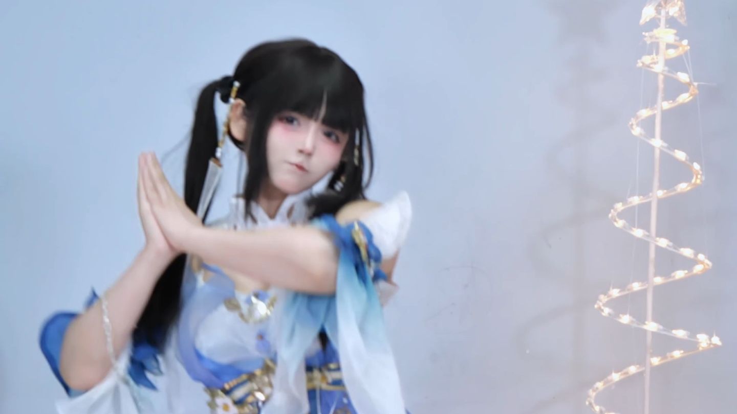 With such a slow internet connection, I can't make heads or tails of it.